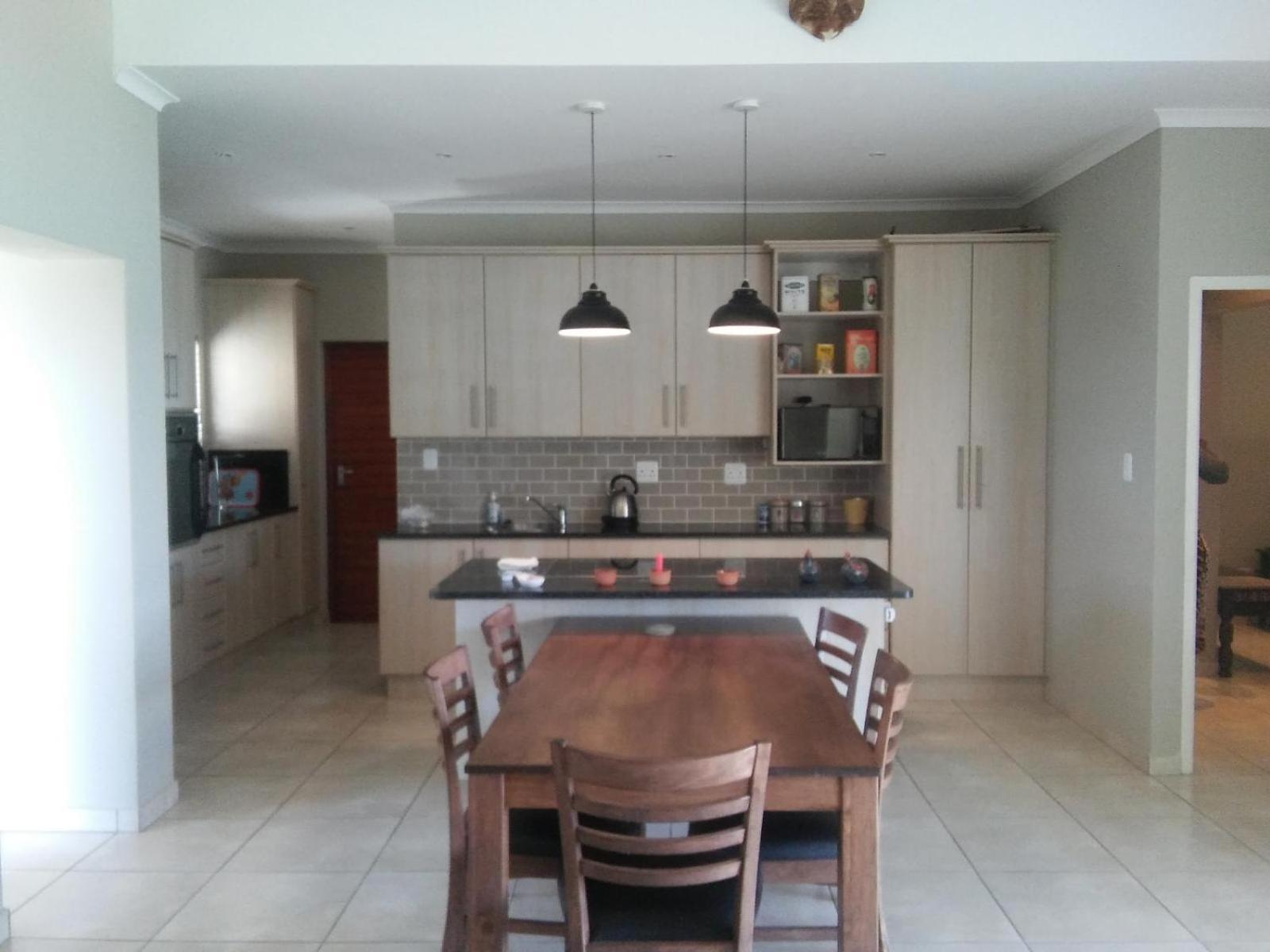 Dolphin View Guesthouse Jeffreys Bay Exterior photo
